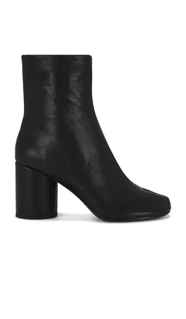 Steve Madden Caro Boot | Thumbnail 2 Steve Madden Caro Boot | Thumbnail 2
