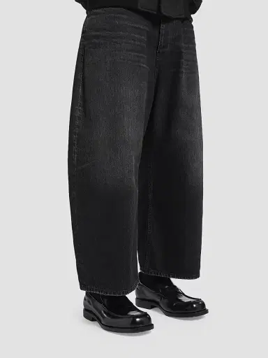 Balenciaga Men's Curved Jeans | Thumbnail 3 Balenciaga Men's Curved Jeans | Thumbnail 3