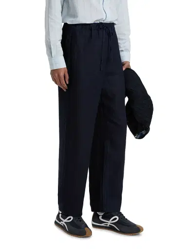 FRAME Men's Linen Drawstring Straight-Leg Pants - Rinse | Thumbnail 4 FRAME Men's Linen Drawstring Straight-Leg Pants - Rinse | Thumbnail 4