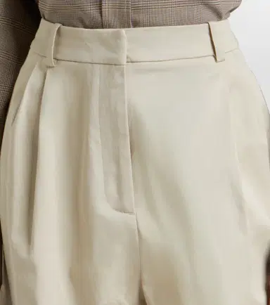 The Frankie Shop Marfa pleated cotton Bermuda shorts | Thumbnail 3 The Frankie Shop Marfa pleated cotton Bermuda shorts | Thumbnail 3