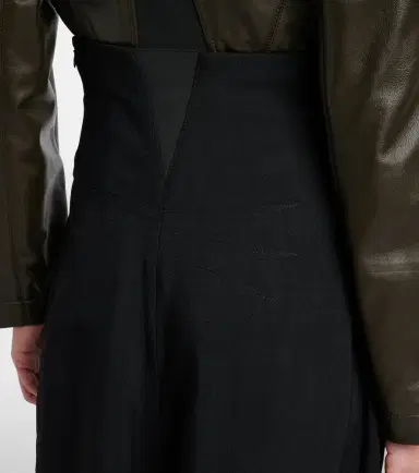 Alaïa Alaïa Barrel-leg pants | Thumbnail 4 Alaïa Alaïa Barrel-leg pants | Thumbnail 4
