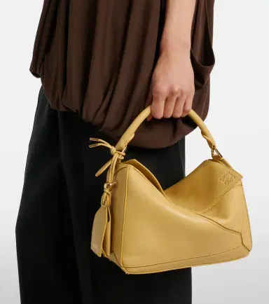 Loewe Featherlight Puzzle Large leather top-handle bag | Thumbnail 3 Loewe Featherlight Puzzle Large leather top-handle bag | Thumbnail 3