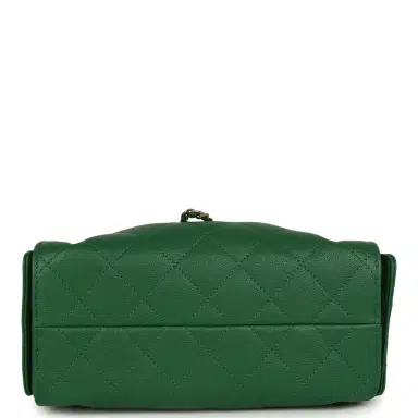 Chanel Chanel Mini 25 Hobo Bag Green Caviar Gold Hardware | Thumbnail 6 Chanel Chanel Mini 25 Hobo Bag Green Caviar Gold Hardware | Thumbnail 6