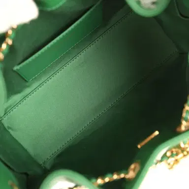 Chanel Chanel Mini 25 Hobo Bag Green Caviar Gold Hardware | Thumbnail 8 Chanel Chanel Mini 25 Hobo Bag Green Caviar Gold Hardware | Thumbnail 8