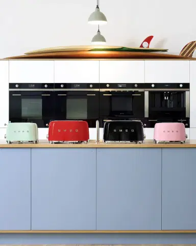 Smeg Retro 4-Slice Toaster | Thumbnail 2 Smeg Retro 4-Slice Toaster | Thumbnail 2