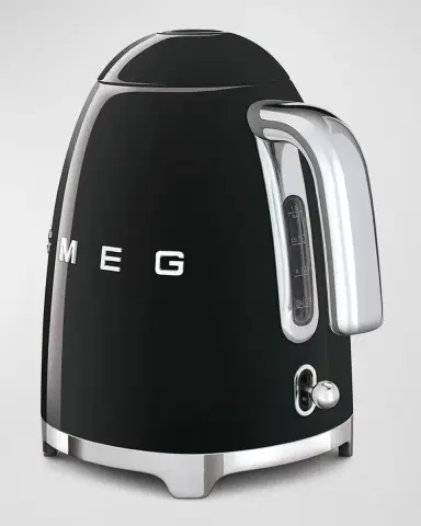Smeg Retro Electric Kettle, Polished White | Thumbnail 3 Smeg Retro Electric Kettle, Polished White | Thumbnail 3