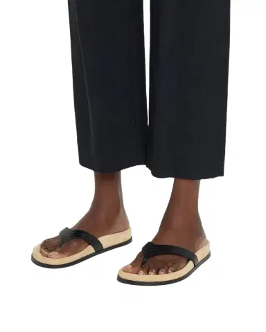 TOTEME Swift Lizard-Embossed Leather Thong Sandals | Thumbnail 1 TOTEME Swift Lizard-Embossed Leather Thong Sandals | Thumbnail 1