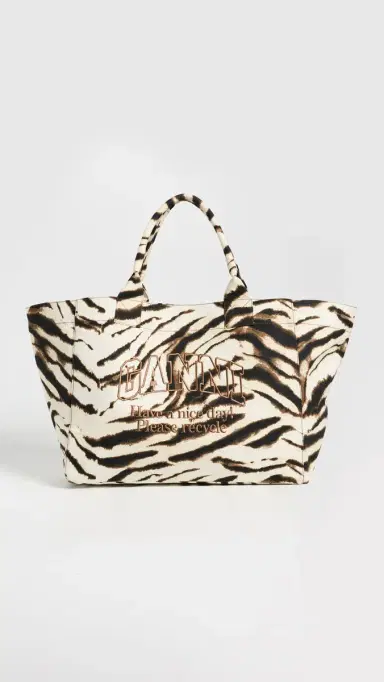 Ganni XXL Zebra Shopper Tote Egret One Size | Thumbnail 2 Ganni XXL Zebra Shopper Tote Egret One Size | Thumbnail 2
