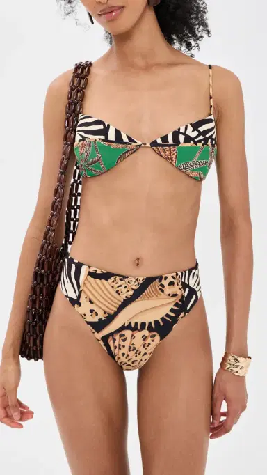 Farm Rio All Over Hot Pants Bikini Bottoms Animal M | Thumbnail 4 Farm Rio All Over Hot Pants Bikini Bottoms Animal M | Thumbnail 4