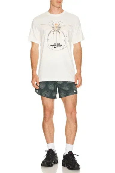 Nike Dri-Fit Running T-Shirt | Thumbnail 3 Nike Dri-Fit Running T-Shirt | Thumbnail 3