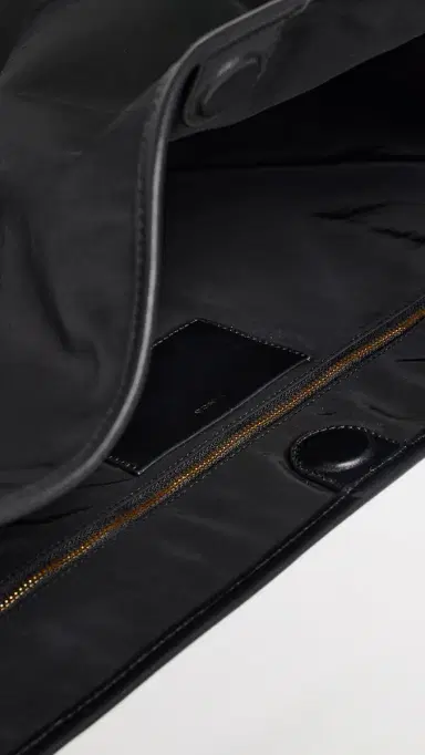 Vince Vivian Large Hobo Tote Bag Black One Size | Thumbnail 6 Vince Vivian Large Hobo Tote Bag Black One Size | Thumbnail 6