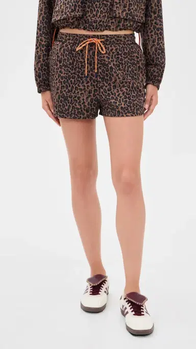The Upside Ludlow Lucky Run Shorts Leopard | Thumbnail 2 The Upside Ludlow Lucky Run Shorts Leopard | Thumbnail 2