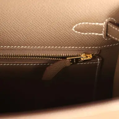 HERMÈS Pre-owned Hermes Kelly Sellier 25 Etoupe Epsom Gold Hardware | Thumbnail 9 HERMÈS Pre-owned Hermes Kelly Sellier 25 Etoupe Epsom Gold Hardware | Thumbnail 9