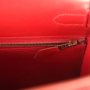 HERMÈS Vintage Hermes Kelly Sellier 32 Rouge Vif Box Gold Hardware | Thumbnail 9 HERMÈS Vintage Hermes Kelly Sellier 32 Rouge Vif Box Gold Hardware | Thumbnail 9