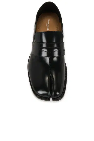 Maison Margiela Tabi Leather Loafers | Thumbnail 5 Maison Margiela Tabi Leather Loafers | Thumbnail 5