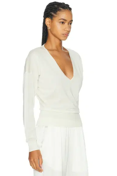 RENGGLI Silk Cashmere V-Neck Sweater | Thumbnail 2 RENGGLI Silk Cashmere V-Neck Sweater | Thumbnail 2