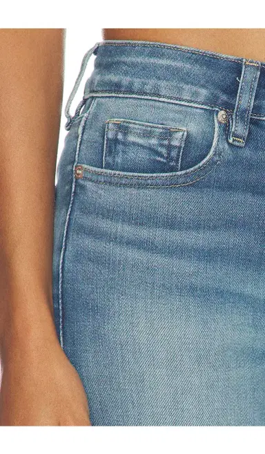 Good American Soft Tech Good Petite Bootcut Jeans | Thumbnail 6 Good American Soft Tech Good Petite Bootcut Jeans | Thumbnail 6