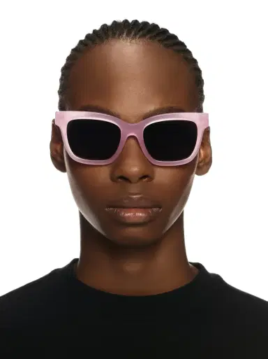 Off-White Lincoln Sunglasses | Thumbnail 1 Off-White Lincoln Sunglasses | Thumbnail 1