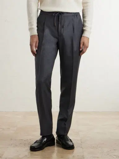 Slowear Tapered Pleated Virgin Wool Trousers - Men | Thumbnail 3 Slowear Tapered Pleated Virgin Wool Trousers - Men | Thumbnail 3