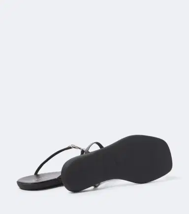 Gucci Interlocking G leather thong sandals | Thumbnail 5 Gucci Interlocking G leather thong sandals | Thumbnail 5