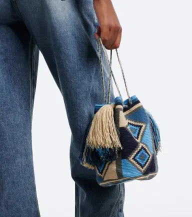 JW Anderson La Mochia Wayuu woven bucket bag | Thumbnail 4 JW Anderson La Mochia Wayuu woven bucket bag | Thumbnail 4