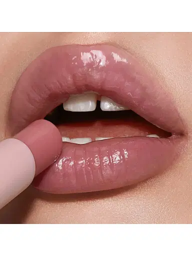 Charlotte Tilbury Women's Hyaluronic Happikiss | Thumbnail 3 Charlotte Tilbury Women's Hyaluronic Happikiss | Thumbnail 3