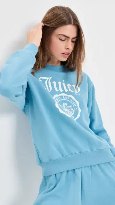Sporty & Rich x Juicy Couture Emblem Sweatshirt ky Blue | Thumbnail 2 Sporty & Rich x Juicy Couture Emblem Sweatshirt ky Blue | Thumbnail 2
