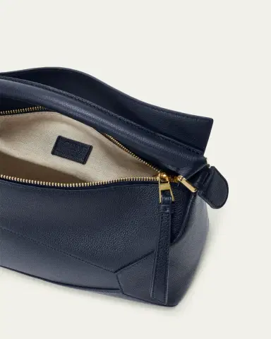 LOEWE Puzzle Edge Top-Handle Bag in Leather | Thumbnail 9 LOEWE Puzzle Edge Top-Handle Bag in Leather | Thumbnail 9