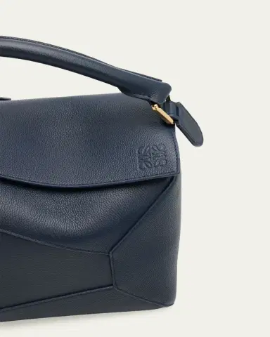 LOEWE Puzzle Edge Top-Handle Bag in Leather | Thumbnail 10 LOEWE Puzzle Edge Top-Handle Bag in Leather | Thumbnail 10