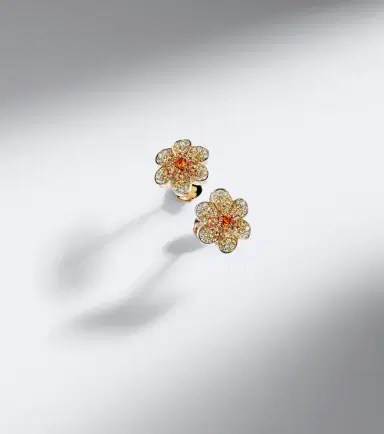Yvonne Léon Yvonne Léon Daisy 9kt gold earrings with sapphires and diamonds | Thumbnail 5 Yvonne Léon Yvonne Léon Daisy 9kt gold earrings with sapphires and diamonds | Thumbnail 5