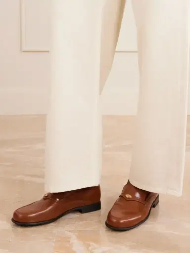 Tod's Gomma 19 Logo-embellished Leather Loafers | Thumbnail 2 Tod's Gomma 19 Logo-embellished Leather Loafers | Thumbnail 2