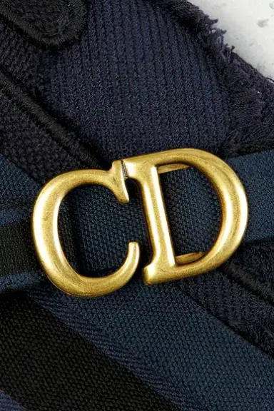 FWRD Renew Dior Embroidered Saddle Belt Bag | Thumbnail 8 FWRD Renew Dior Embroidered Saddle Belt Bag | Thumbnail 8