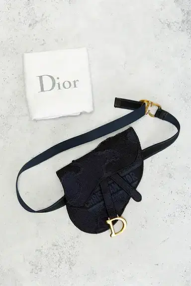 FWRD Renew Dior Embroidered Saddle Belt Bag | Thumbnail 9 FWRD Renew Dior Embroidered Saddle Belt Bag | Thumbnail 9