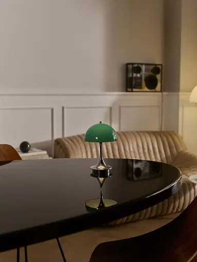 Louis Poulsen Panthella 160 Portable Original Chrome Lamp | Thumbnail 4 Louis Poulsen Panthella 160 Portable Original Chrome Lamp | Thumbnail 4