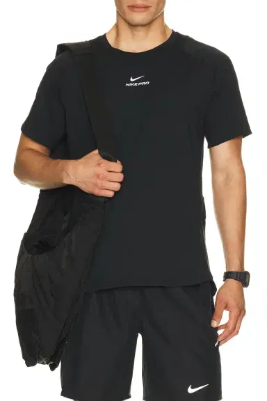 Nike Pro Training Dri-Fit Advanced Short-Sleeve Top | Thumbnail 1 Nike Pro Training Dri-Fit Advanced Short-Sleeve Top | Thumbnail 1