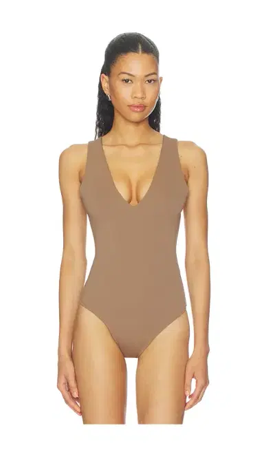 GOOD AMERICAN The Sculpting Deep V Bodysuit | Thumbnail 3 GOOD AMERICAN The Sculpting Deep V Bodysuit | Thumbnail 3
