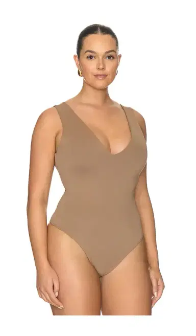 GOOD AMERICAN The Sculpting Deep V Bodysuit | Thumbnail 6 GOOD AMERICAN The Sculpting Deep V Bodysuit | Thumbnail 6