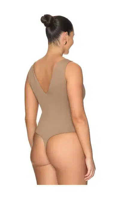 GOOD AMERICAN The Sculpting Deep V Bodysuit | Thumbnail 8 GOOD AMERICAN The Sculpting Deep V Bodysuit | Thumbnail 8