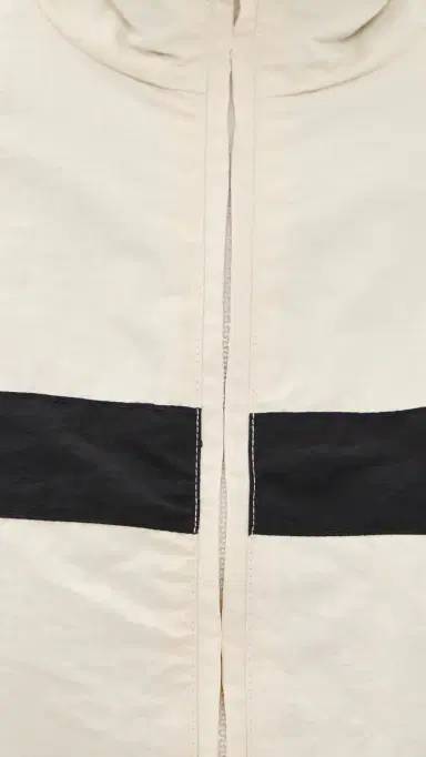 LIONESS Essential Windbreaker | Thumbnail 6 LIONESS Essential Windbreaker | Thumbnail 6