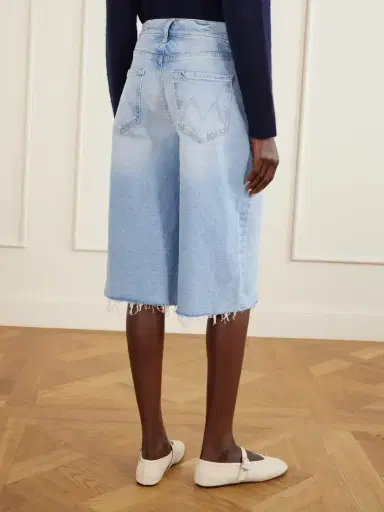 Mother The Whole Lot Zip Fray Low-rise Wide-leg Denim Shorts | Thumbnail 3 Mother The Whole Lot Zip Fray Low-rise Wide-leg Denim Shorts | Thumbnail 3