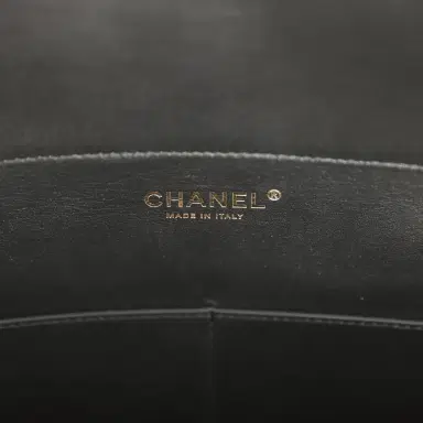 Chanel Chanel Maxi Coco Beach Small Shopping Bag Khaki, White, Brown Raffia and Calfskin | Thumbnail 7 Chanel Chanel Maxi Coco Beach Small Shopping Bag Khaki, White, Brown Raffia and Calfskin | Thumbnail 7