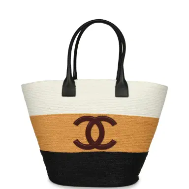 Chanel Chanel Maxi Coco Beach Small Shopping Bag White, Dark Beige, Black Raffia and Calfskin | Thumbnail 1 Chanel Chanel Maxi Coco Beach Small Shopping Bag White, Dark Beige, Black Raffia and Calfskin | Thumbnail 1