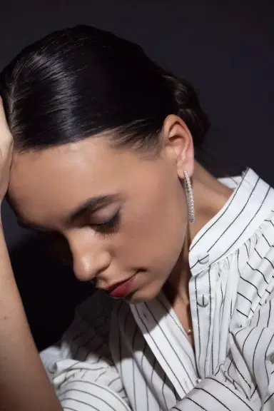 BAGGINS Akoya Hoop Earrings | Thumbnail 5 BAGGINS Akoya Hoop Earrings | Thumbnail 5