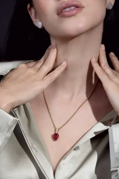 YI COLLECTION Arrow Pendant Necklace | Thumbnail 3 YI COLLECTION Arrow Pendant Necklace | Thumbnail 3