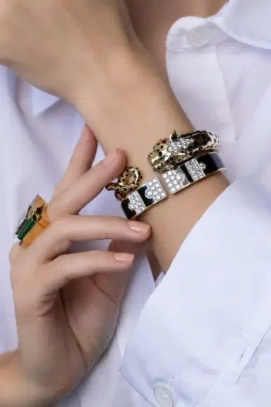 DAVID WEBB Black Leopard Loop Tail Cuff Bracelet | Thumbnail 5 DAVID WEBB Black Leopard Loop Tail Cuff Bracelet | Thumbnail 5