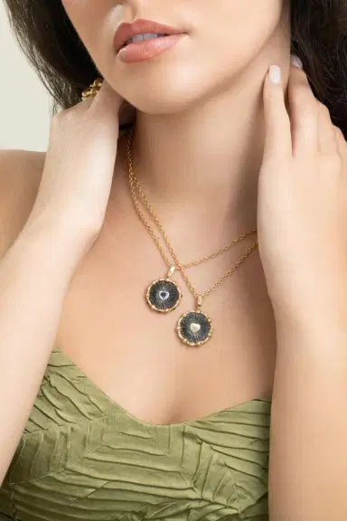 VRAM Blue Sapphire Heart Hypha Charm Necklace | Thumbnail 4 VRAM Blue Sapphire Heart Hypha Charm Necklace | Thumbnail 4