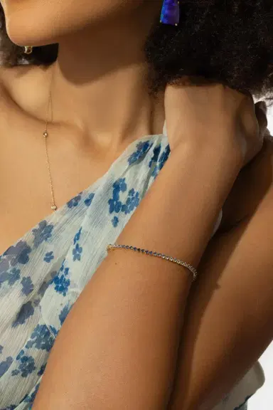 LISA NIK Blue Sapphire Ombre Bracelet - Yellow Gold | Thumbnail 2 LISA NIK Blue Sapphire Ombre Bracelet - Yellow Gold | Thumbnail 2