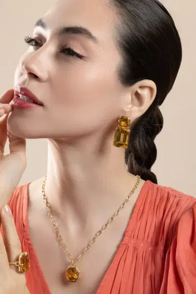 GOSHWARA Citrine Cushion G-One Earrings | Thumbnail 4 GOSHWARA Citrine Cushion G-One Earrings | Thumbnail 4