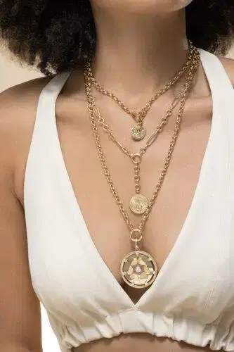Foundrae Diamond Balance Baby Medallion - Yellow Gold | Thumbnail 2 Foundrae Diamond Balance Baby Medallion - Yellow Gold | Thumbnail 2