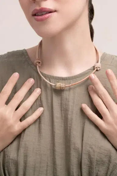 DEZSO BY SARA BELTRÁN Diamond Classic L Coquito Bead Necklace | Thumbnail 3 DEZSO BY SARA BELTRÁN Diamond Classic L Coquito Bead Necklace | Thumbnail 3